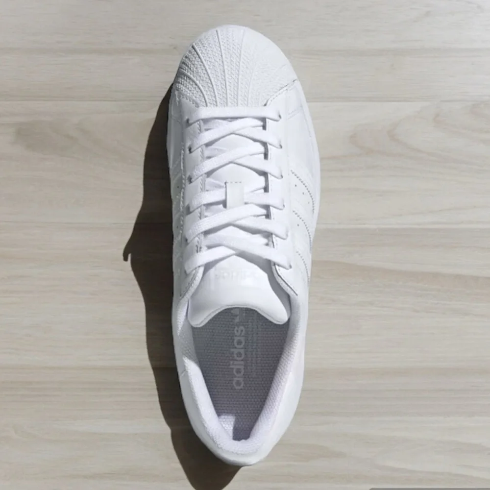 Adidas woman’s SUPERSTAR W SHOES Sneakers WhiteSize 7.5